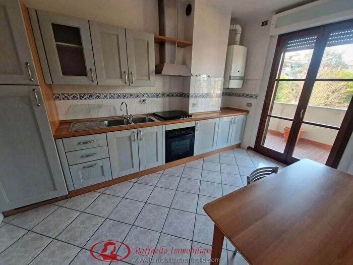 Appartamento quadrilocale in vendita in Via Brenta, Firenze