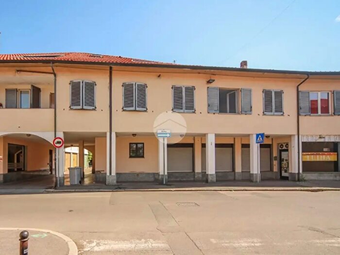 Appartamento bilocale in vendita in Via Roma, Macherio