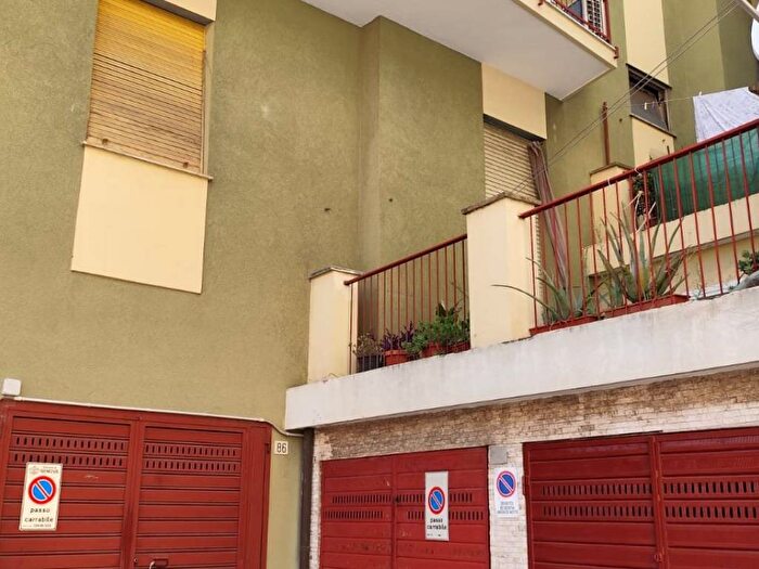 Appartamento bilocale in affitto in Viale Villini Rollino, Sestri Ponente, Genova