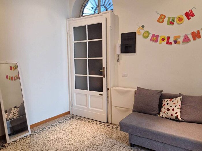 Appartamento trilocale in affitto in Via Leone Tolstoj, Piazza Napoli, Milano