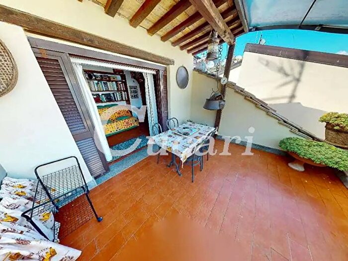 Appartamento trilocale in vendita in Via Cesare Baronio, Frascati