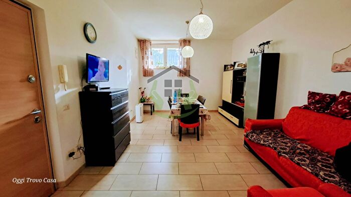 Appartamento con 5 locali in vendita in Strada Cacciona, Porto San Giorgio