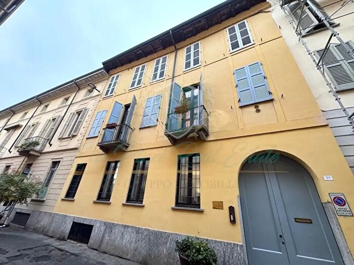 Appartamento trilocale in vendita in Via Magenta, Lodi