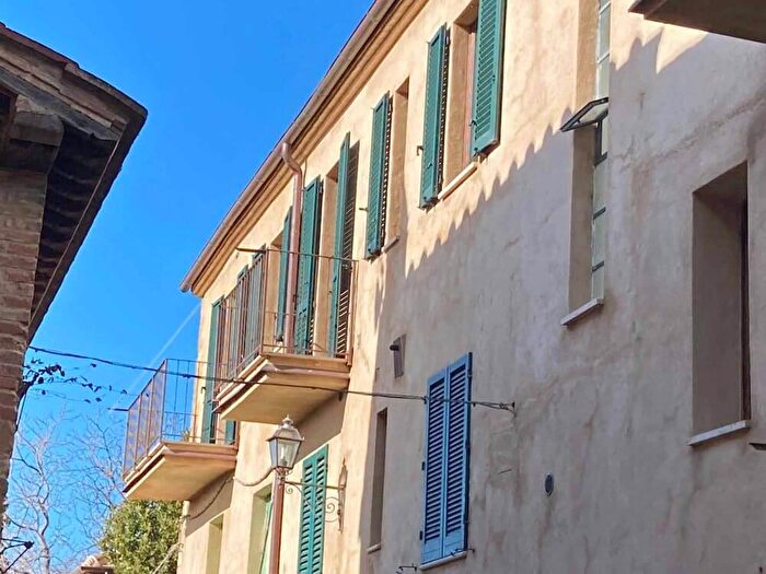 Appartamento con 5 locali in vendita in San Quirico DOrcia