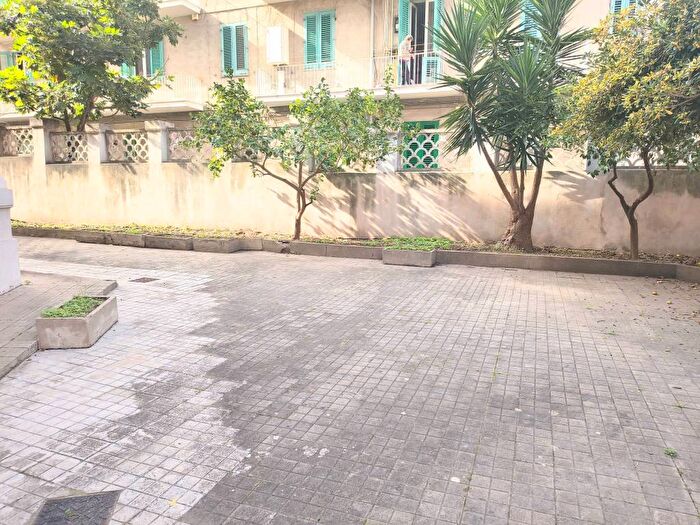 Appartamento quadrilocale in affitto in Via Nicola Fabrizi, Battisti Avignone, Messina