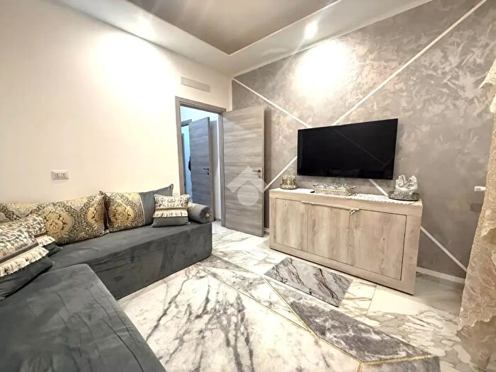 Appartamento quadrilocale in vendita in Via Primavera, Trecate