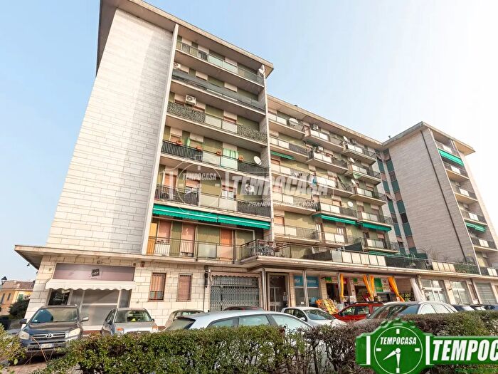 Appartamento trilocale in vendita in Via IV Novembre, Soresina