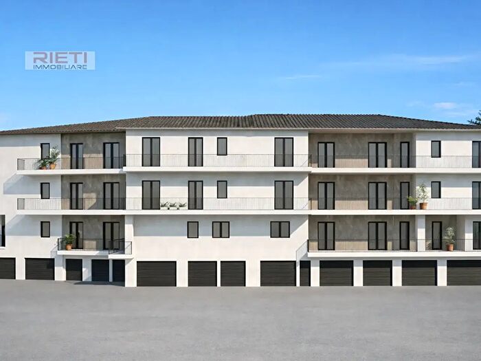 Appartamento quadrilocale in vendita in Via del Terminillo, Rieti