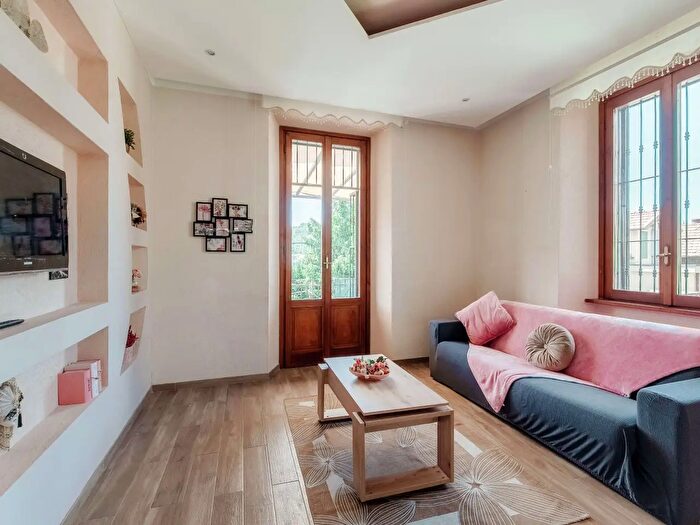 Appartamento trilocale in affitto in Via Silva, Como