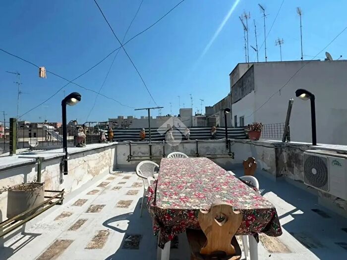 Casa quadrilocale in vendita in Via Imperatore Augusto, Brindisi