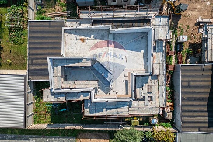 Casa con 5 locali in vendita in Via Grazia Deledda Snc, Magnago