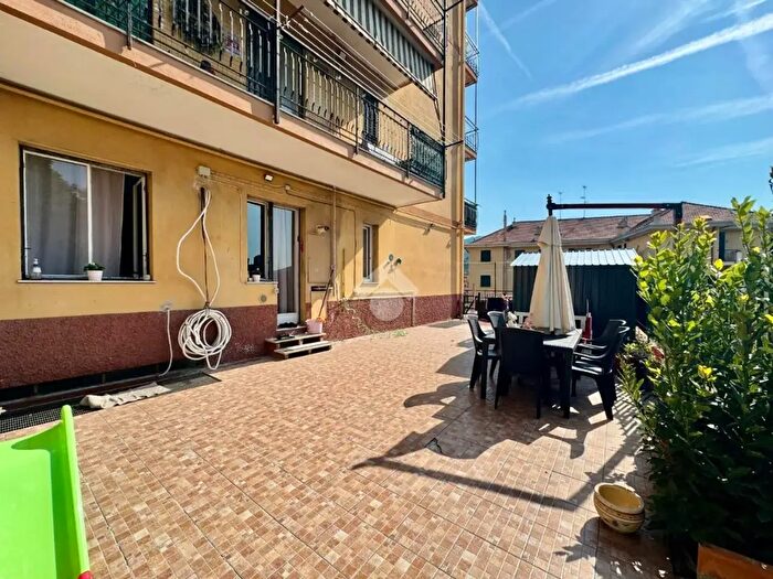 Appartamento quadrilocale in vendita in Via Antonietta Massuccone Mazzini, Genova