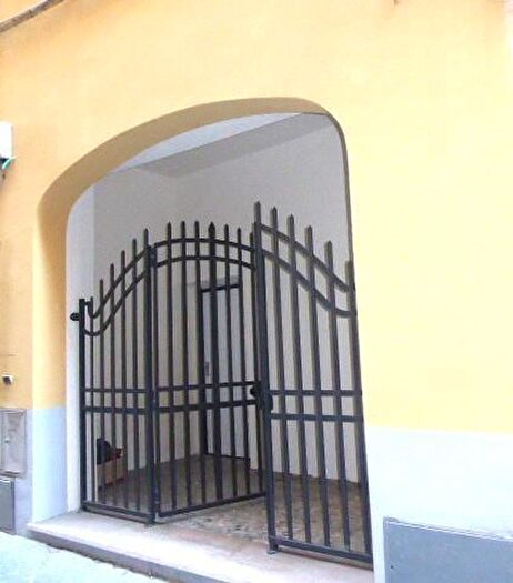 Appartamento con 6 locali in vendita in Lucca