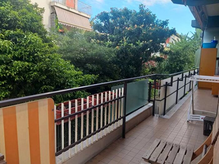 Appartamento trilocale in affitto in Via Lamboglia, Via Romana, Bordighera