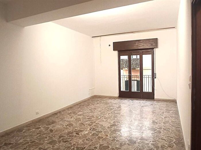 Appartamento quadrilocale in affitto in Via del Salvatore, Centro Storico, Reggio Calabria