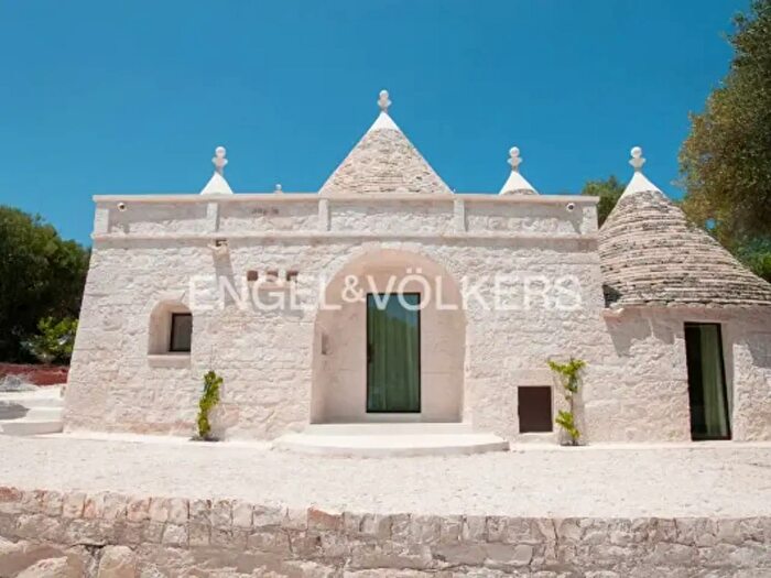 Casa quadrilocale in vendita in Cisternino