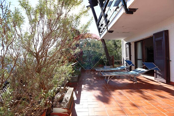 Casa quadrilocale in vendita in Via Olivella Camminata, Casarza Ligure