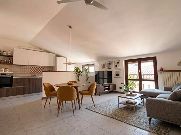 Appartamento trilocale in vendita in Vicolo Roma, Cortenuova