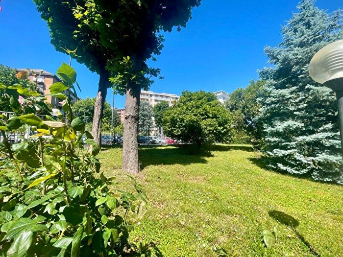Appartamento bilocale in affitto in Viale Legioni Romane, Bande Nere, Milano