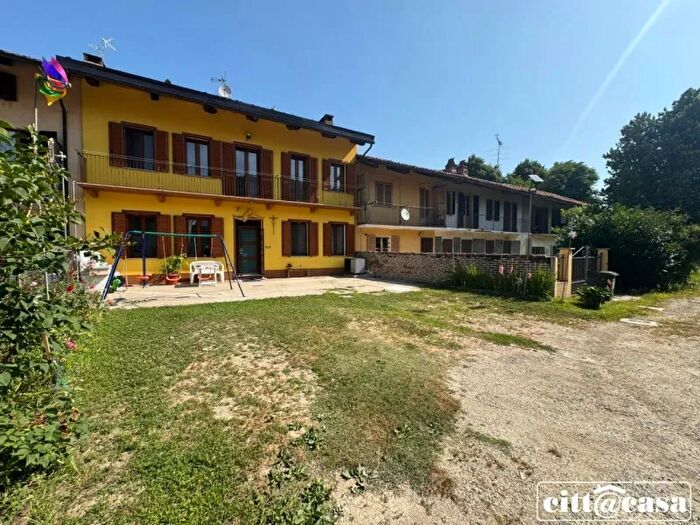 Casa con 6 locali in vendita in San Sebastiano Da Po