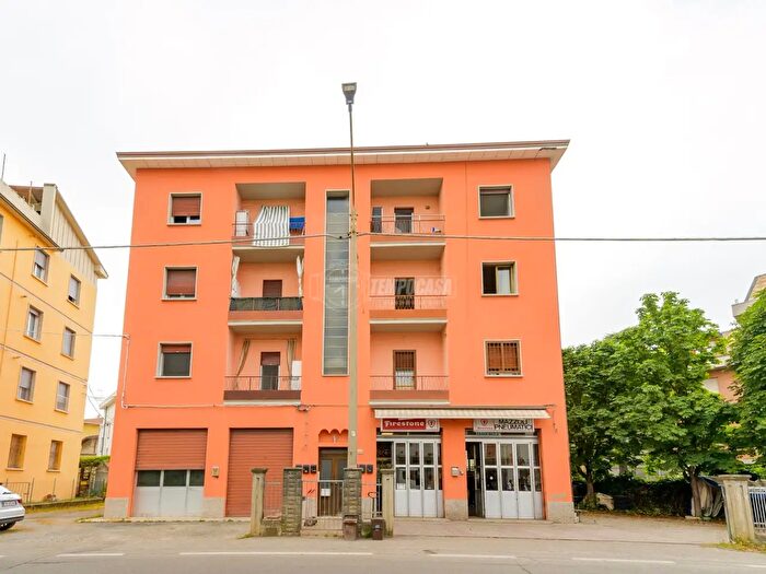 Appartamento trilocale in vendita in Via Frignanese, Vignola