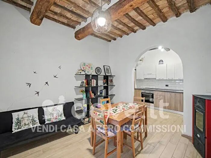 Appartamento trilocale in vendita in Strada Cassia Sud, Siena