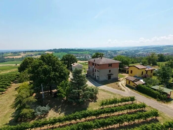 Casa con 6 locali in vendita in Via Sinistra Guerro a, Castelvetro Di Modena
