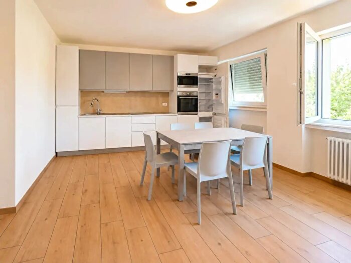 Appartamento trilocale in vendita in Via Kennedy, Laives