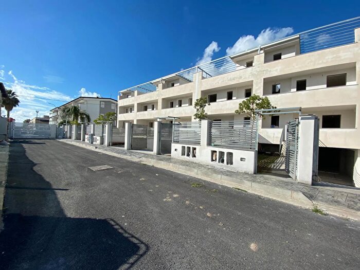 Casa quadrilocale in vendita in Parete