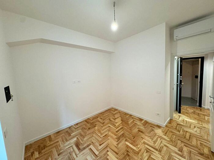 Appartamento bilocale in affitto in Via Padova, Bologna, Roma