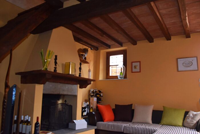 Casa monolocale in vendita in Seravezza Querceta, Seravezza