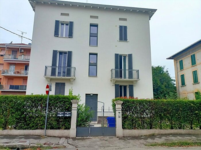 Appartamento quadrilocale in affitto in Via Fratelli Rosselli, Parma