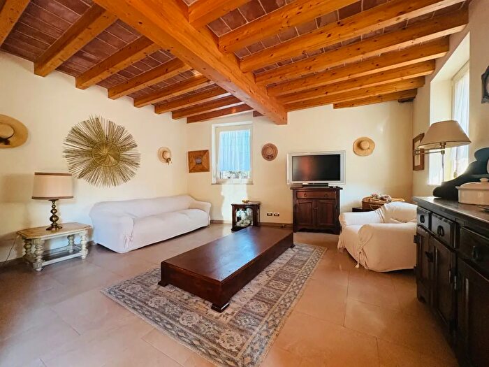 Casa trilocale in vendita in Via Giuseppe Terni, Piacenza