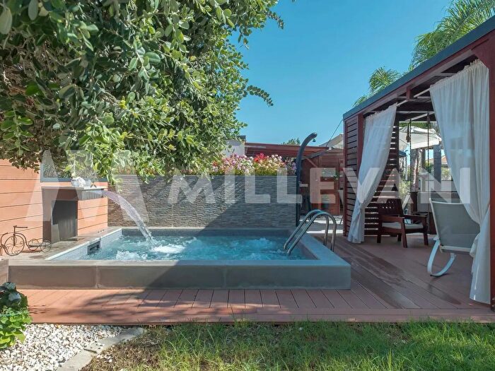 Casa con 6 locali in vendita in Ispica