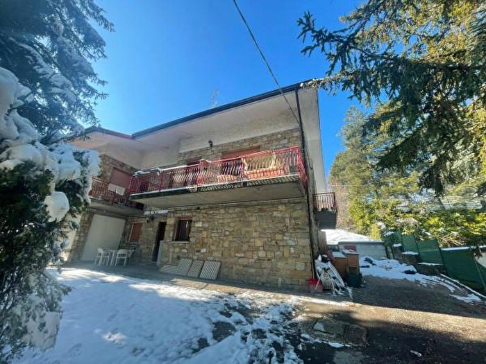 Appartamento quadrilocale in vendita in Viale delle Nazioni, Serramazzoni