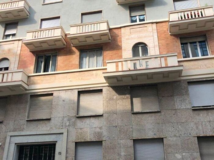 Appartamento quadrilocale in affitto in Via Santa Maria, Quadrilatero Romano, Torino