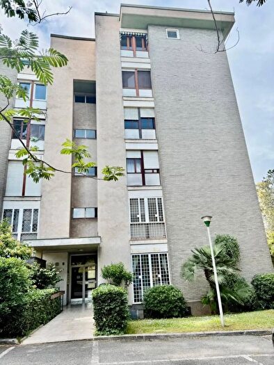Appartamento quadrilocale in vendita in Viale dellUmanesimo Roma, Roma