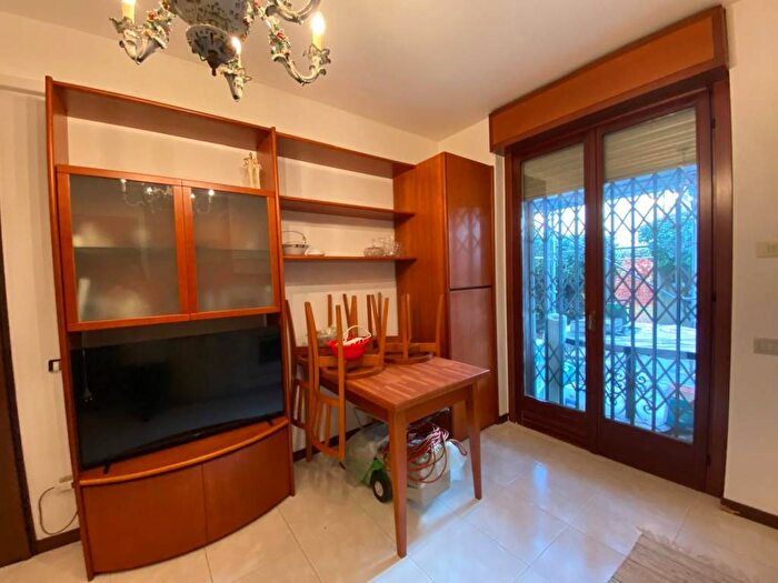 Appartamento bilocale in affitto in Piazza Europa, Villasanta