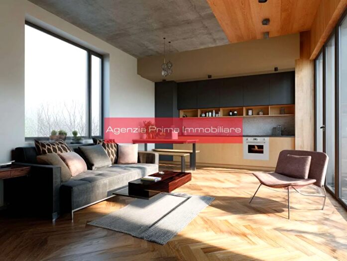 Casa con 9 locali in vendita in Reggio Emilia