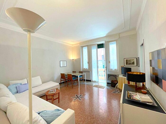 Appartamento trilocale in affitto in Via Vignolo Cervetti, Centro, Santa Margherita Ligure