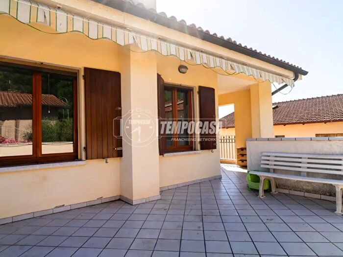 Appartamento trilocale in vendita in Via Monfalcone, Fano