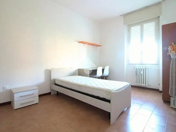 Appartamento trilocale in affitto in Via Firenze, Pavia