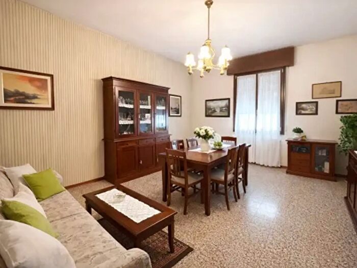 Appartamento con 5 locali in vendita in Moglia