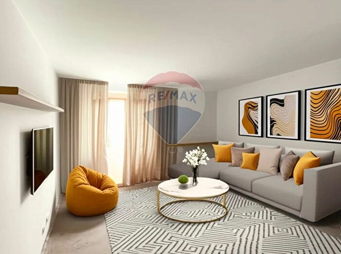 Appartamento quadrilocale in vendita in Via Antica Regina Sc, Gera Lario