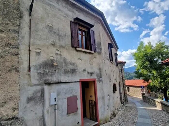 Casa quadrilocale in vendita in Località Borgata Bassola, Armeno