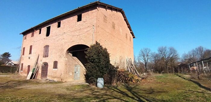 Casa quadrilocale in vendita in Via Vignolese Spilamberto Modena, Spilamberto