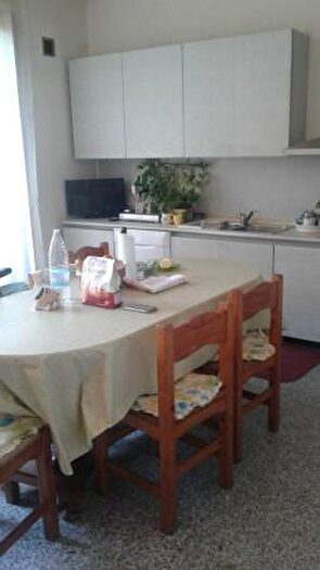 Casa quadrilocale in vendita in Viale Luigi Cadorna, Legnano