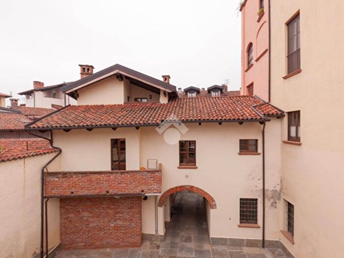 Appartamento bilocale in affitto in Via Assietta, Centro Storico, Pinerolo