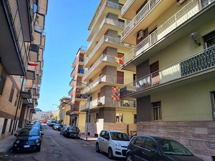 Casa quadrilocale in affitto in Via Iacopo da Benevento, Sala Mellusi, Benevento
