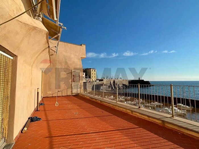 Appartamento con 6 locali in vendita in Piombino